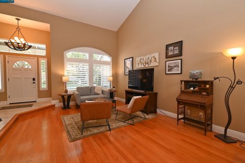 122 Tivoli Ln, Danville CA  94506-4602 exterior