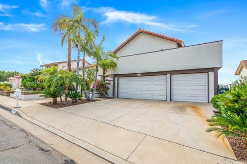 1321 Cuesta Way, Montebello, CA 90640-3216
