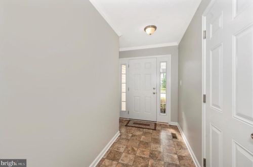 266 Brandenburg Dr, Falling Waters, WV 25419-4999