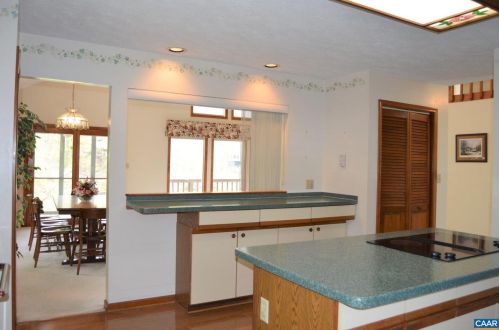 61 Ponderosa Ln, Bybee VA  22963-2405 exterior