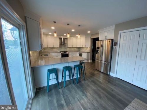 55 Kings Ct, Swedesboro NJ  08085-5033 exterior