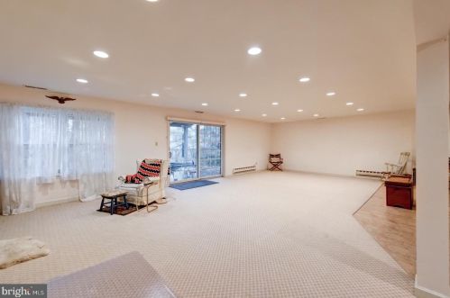 26 Manchester Ct, Berwyn PA  19312-1863 exterior