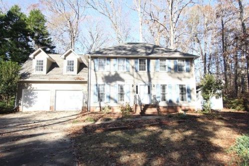 115 Runnymeade St, Greenwood, SC 29649-8430