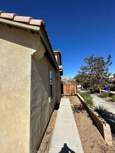 15156 Green Meadow Way, Victorville, CA 92394-9521