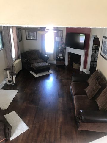 287 Stewart St, Havaco, WV 24801-2030