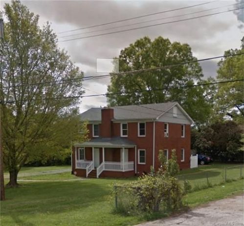 5015 Morris Field Dr, Charlotte, NC 28208-5846