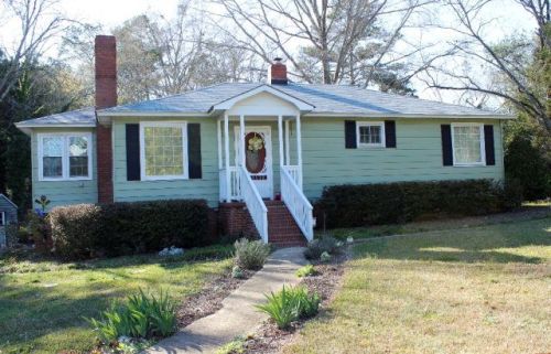 800 Young St, Johnston, SC 29832-1238