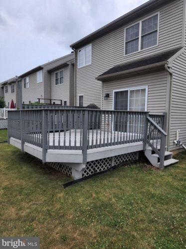 6641 Mine Dr, Macungie PA  18062-8713 exterior