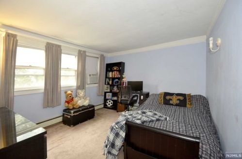 148 Overpeck Ave, Ridgefield Park NJ  07660-1504 exterior