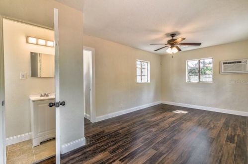 3210 11th Ave, Saint Petersburg FL  33713-5404 exterior