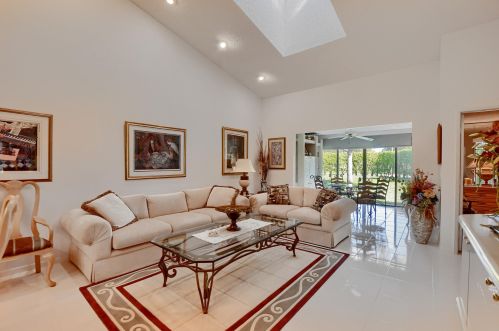 8425 Springlake Dr, Boca Raton FL  33496-4904 exterior