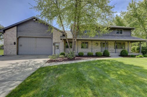 8601 Fair Oaks Ln, Dyer IN  46373-9395 exterior