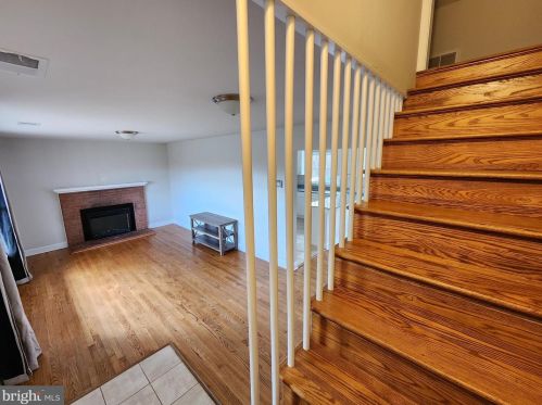 11712 Aden Rd, Nokesville VA  20181-2327 exterior