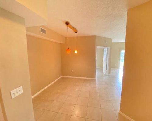 340 Crestwood Cir, West Palm Beach, FL 33411-4975