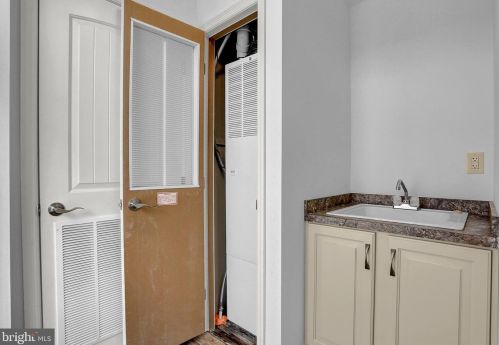 5 Laurie Dr, Lees Cross Roads PA  17257-8150 exterior