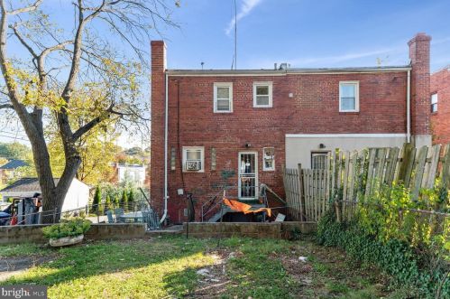 15 54th St, Washington DC 20019-6590 exterior