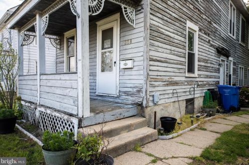 328 3rd St, Auburn, NJ 08085-1111