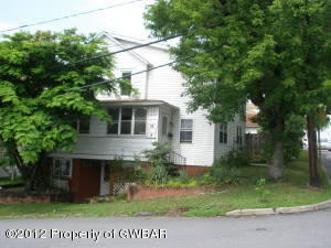 56 Delaware St, Wilkes Barre, PA 18705-2027