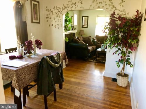 7 2nd St, Highspire PA  17034-1001 exterior