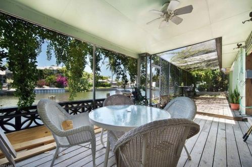 2381 Oleander St, Saint James City FL  33956-2074 exterior