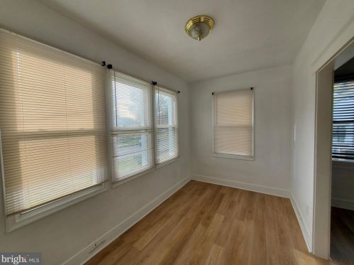 29 Bishop Holw Rd, Newtown Square PA  19073-3211 exterior