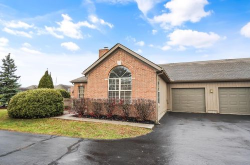 2440 Hooverside Ln, Darbydale, OH 43123-3933