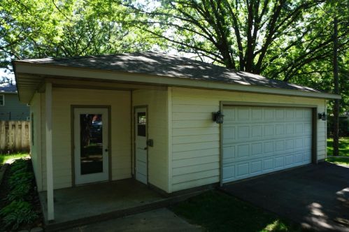 10013 Cottonwood St, Minneapolis, MN 55448-5253
