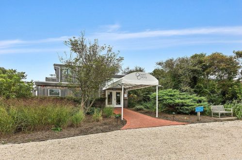 2004 Montauk Hwy, Promised Land, NY 11930-2019