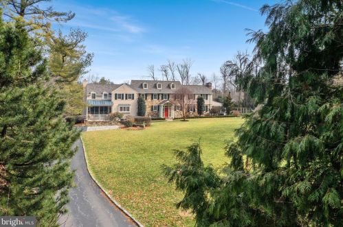 726 Cedar Ln, Ithan, PA 19085-2075