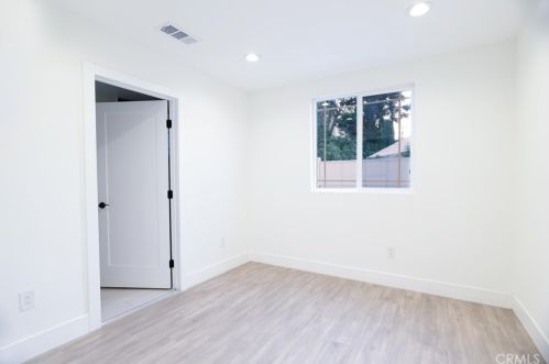 11512 La Maida St, North Hollywood CA  91601-4323 exterior