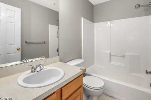 105 Boulder Ridge Dr, Dover NJ  07869-1644 exterior