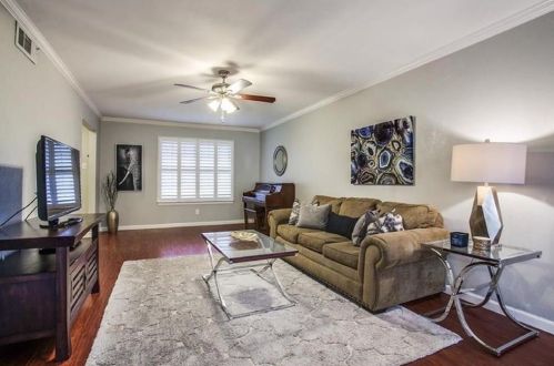 739 Loganwood Ave, Richardson TX  75080-3125 exterior