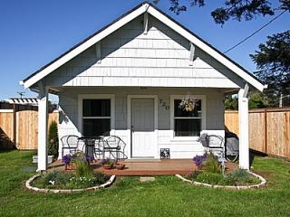 720 Ocean Ave, Westport, WA 98595-9603