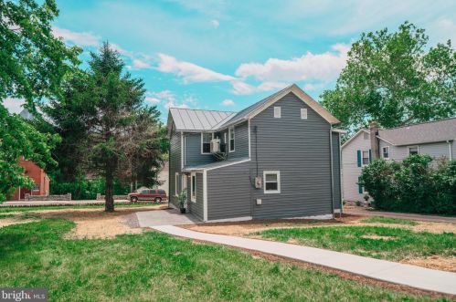 3505 Main St, Toms Brook VA  22660-1709 exterior