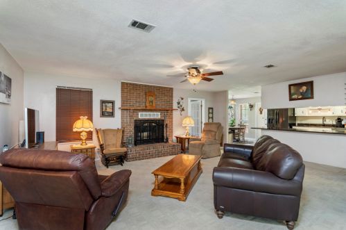 200 Ten Lake Dr, Defuniak Springs FL  32433-4506 exterior