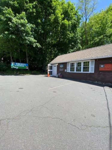 40 Matthews St, Bristol CT  06010-2952 exterior