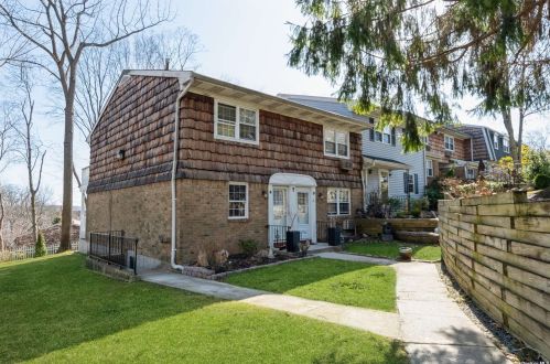 7 Harbour Ln, Muttontown, NY 11771-2725
