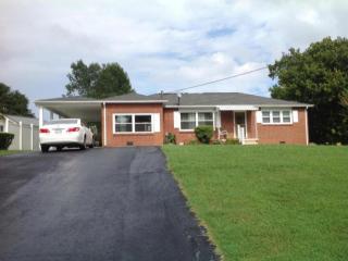 205 Willowbrook Dr, Kingston, TN 37763-3320