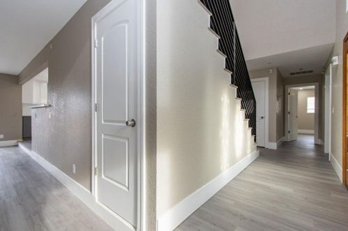 1812 Golf Rd, Turlock CA  95380-9746 exterior