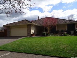 638 Valleywood Dr, Salem, OR 97306-1682