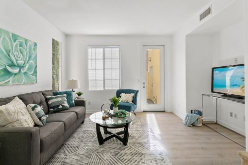 130 Canyoncrest, Irvine, CA 92603-0143
