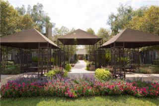 1015 Country Place Dr, Houston TX  77079-4778 exterior