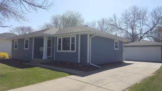1306 14th St, Adel, IA 50003-1903