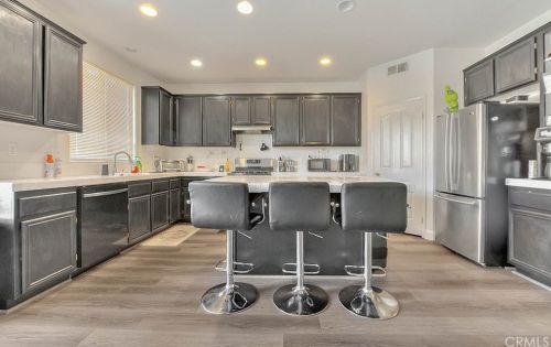 13842 Beech St, Victorville CA  92392-5531 exterior