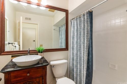 406 Massachusetts Ln, Placentia CA  92870-5017 exterior