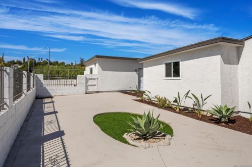 553 68th St, San Diego CA  92114-4414 exterior