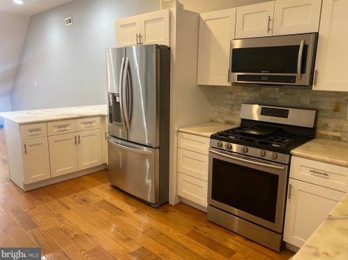 1732 29th St, Philadelphia, PA 19145-1616