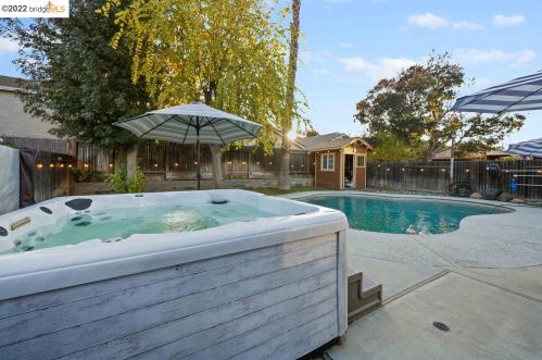 1134 Blue Heron Dr, Grayson, CA 95363-9035
