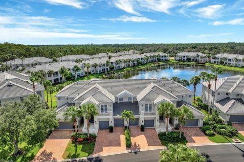 9553 Cypress Hammock Cir, Bonita Springs, FL 34135-2095
