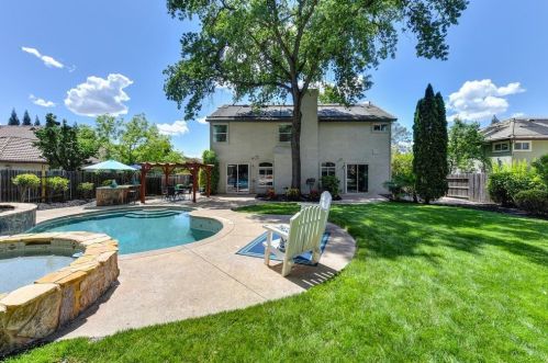 648 Henry St, Folsom CA  95630-7737 exterior